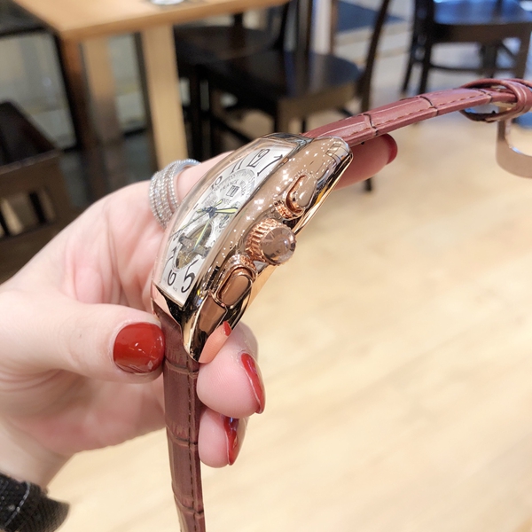 ブランド時計内部構造